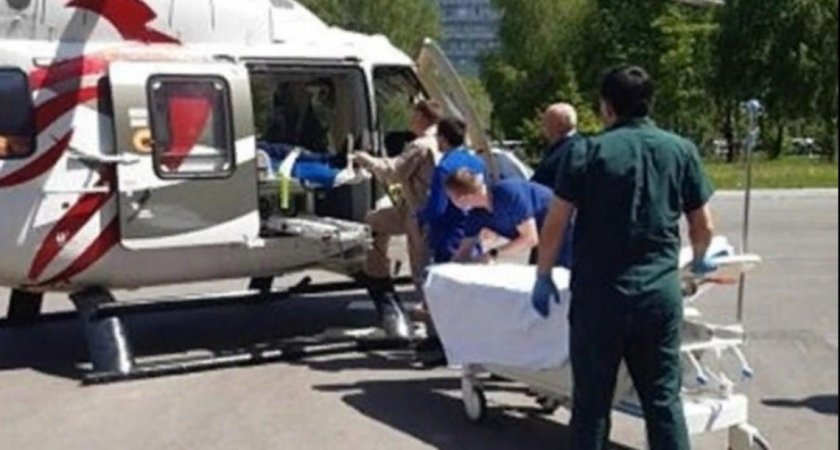 Сердобчанина, который выжил после падения из окна, перевезли на вертолете в больницу Пензы