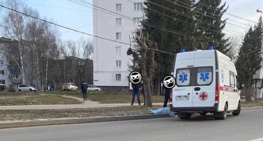 Следователи начали проверки по факту смерти женщины, чье тело нашли на улице Минской