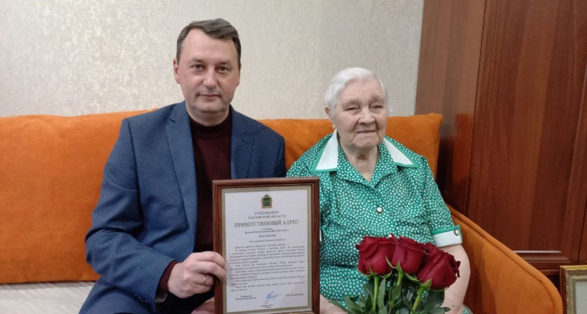 В Пензе ветерана ВОВ, Анастасию Никитину, поздравили со 100-летним юбилеем 