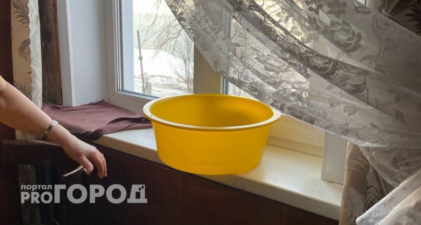 Из-за не почищенной крыши дома на Лермонтова затопило квартиру пензячки 