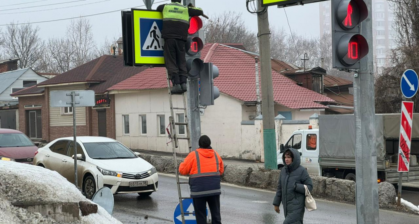 Светофор на перекрестке Володарского и Кураева в Пензе снова включен с 26 марта