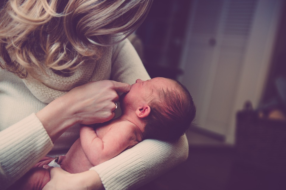 Новости мира: Женщина родила близнецов с разницей в три месяца