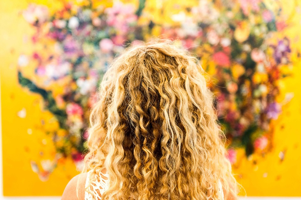 5 полезных советов по уходу за волосами осенью