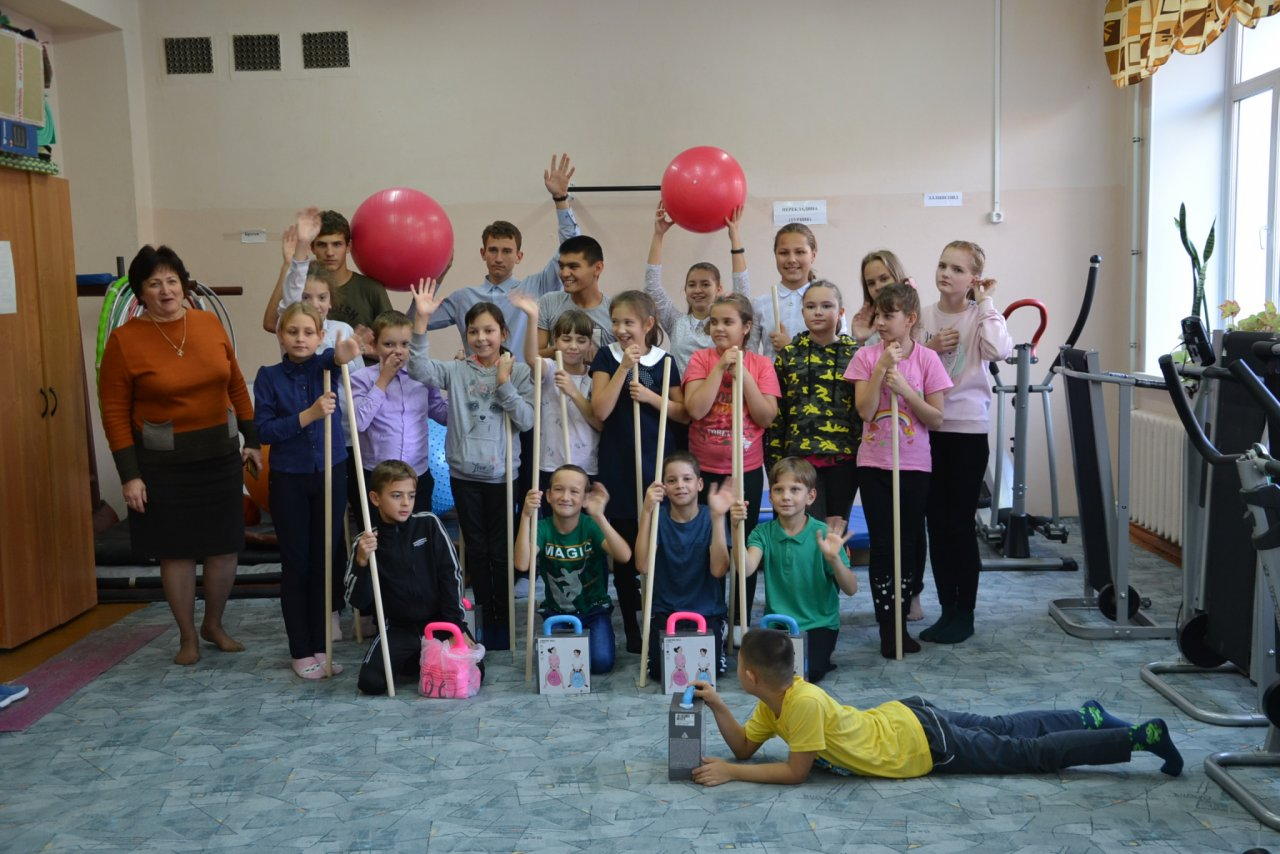 Детям в пензенском интернате подарили спортивные инвентарь