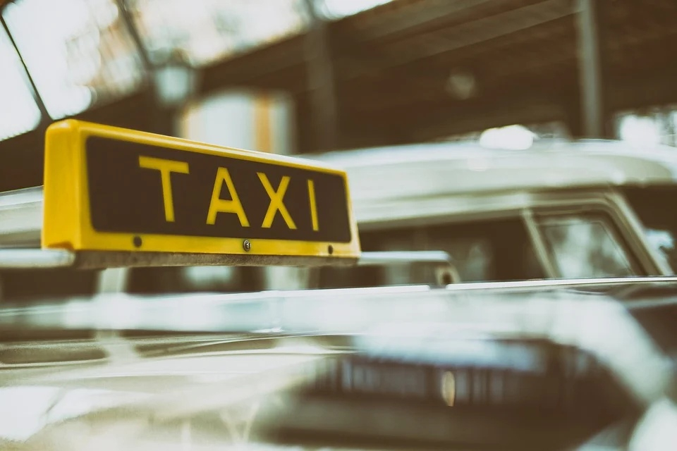 "Неуд" за вредный характер: теперь пензенские таксисты оценивают пассажиров