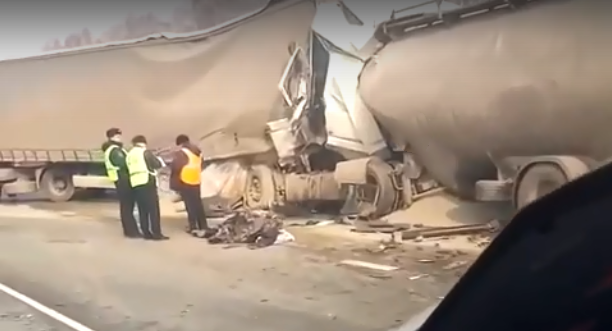 Появилось видео с места жёсткой аварии на трассе под Пензой
